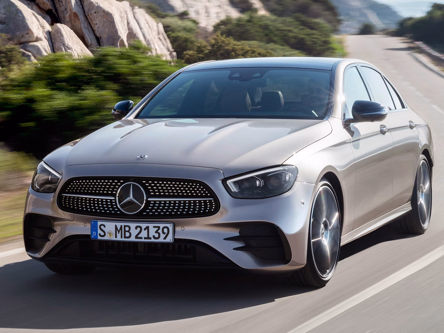 2021-Mercedes-Benz-E-Class-01